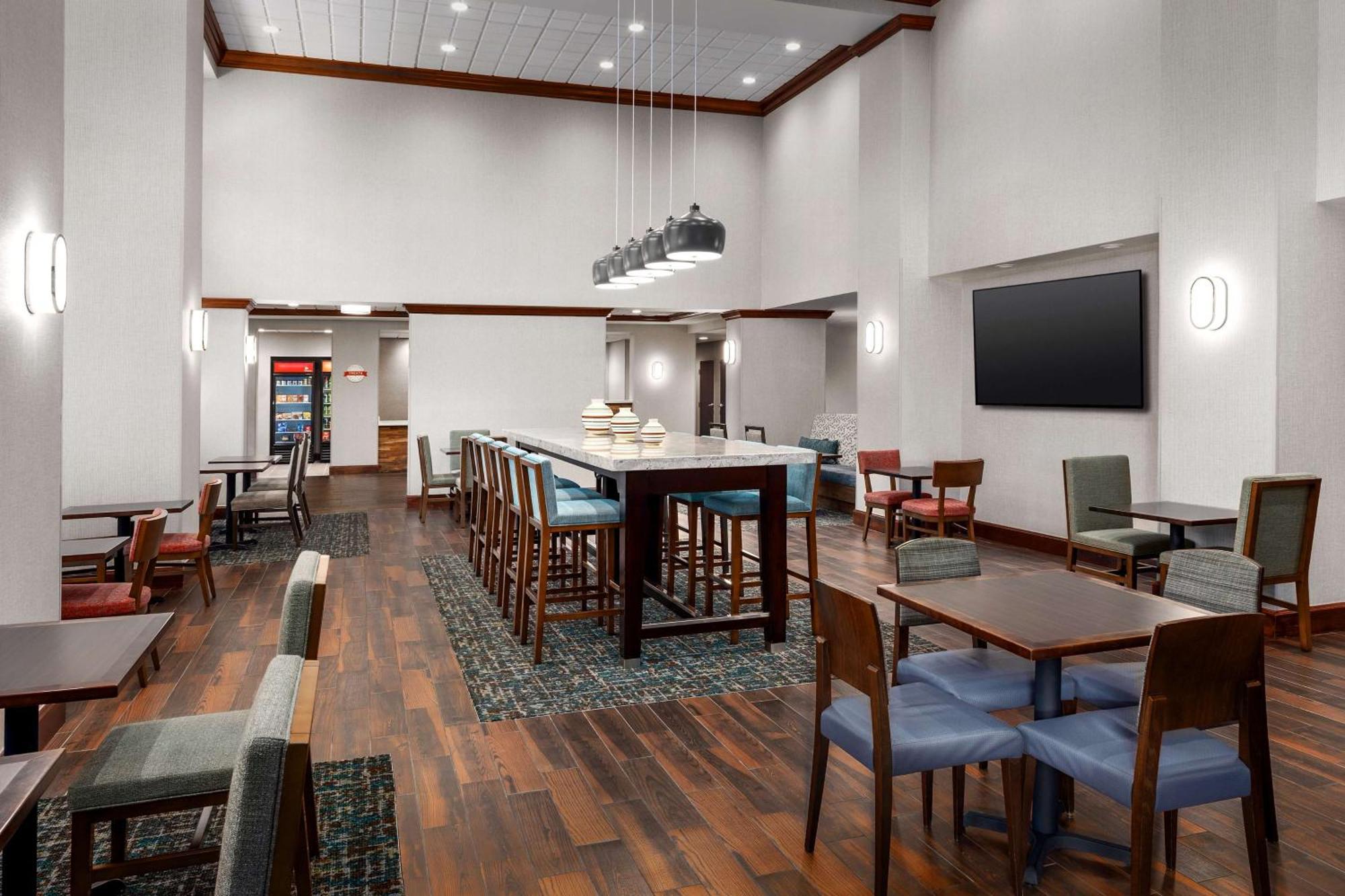 Hampton Inn & Suites At Lake Mary Colonial Townpark Екстер'єр фото